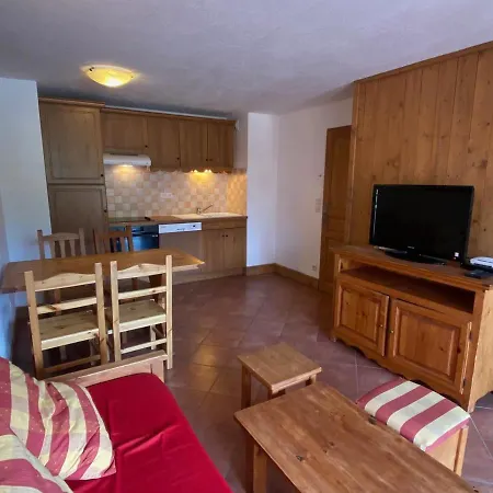 Apartment Au Pied Des Pistes - Confort - Grande Terrasse Sud - Fr-1-445-190 Montgenevre